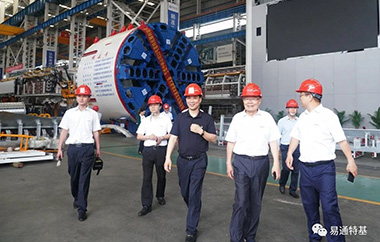 董事长王慧荣应邀造访山河智能