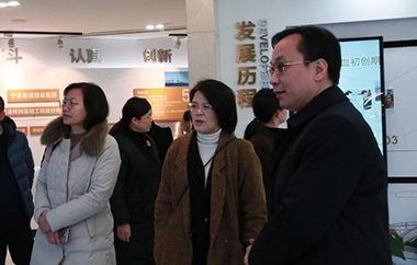 市民建“大走访大调研大服务大解题”活动走进易通